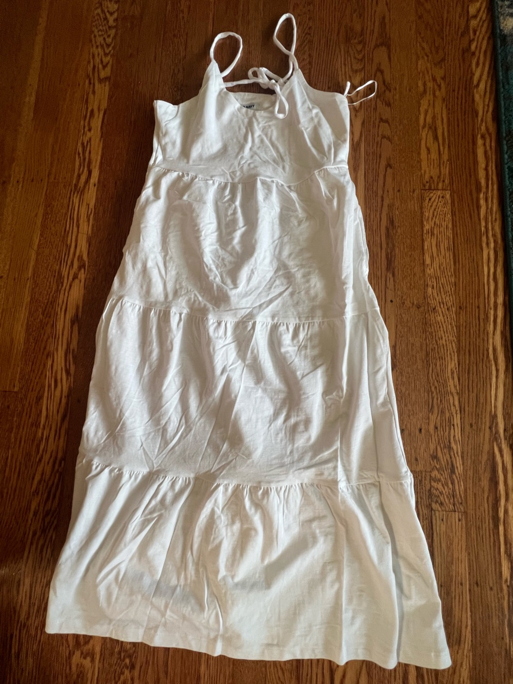Old Navy women's white garment with straps